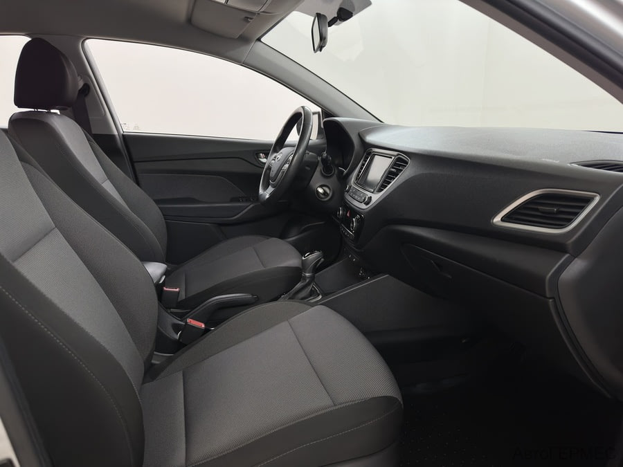 Фото HYUNDAI Solaris II с пробегом | №10