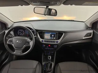 Фото HYUNDAI Solaris II с пробегом