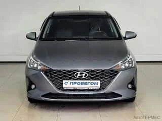 Фото HYUNDAI Solaris II Рестайлинг с пробегом Фото HYUNDAI Solaris II Рестайлинг с пробегом