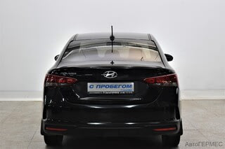 Фото HYUNDAI Solaris II Рестайлинг с пробегом