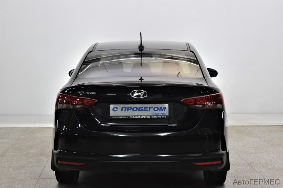 Фото HYUNDAI Solaris II Рестайлинг с пробегом | №3