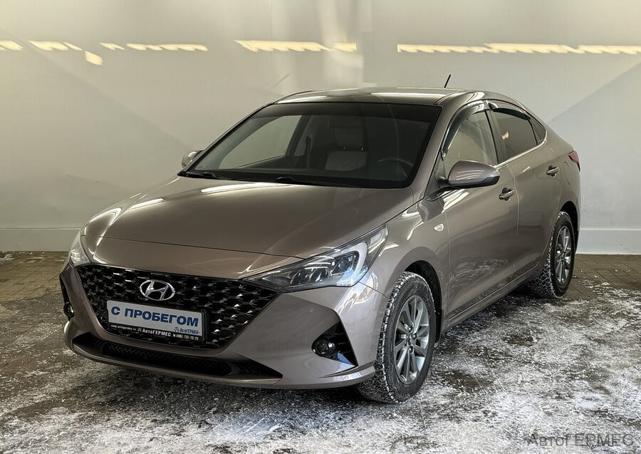 Фото HYUNDAI Solaris II Рестайлинг с пробегом | №1