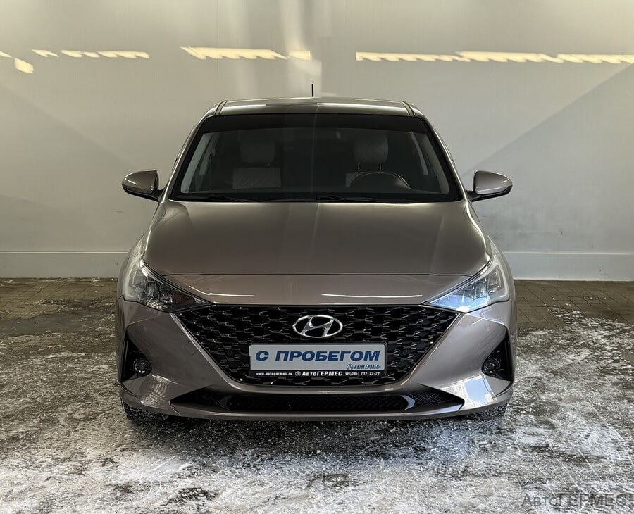 Фото HYUNDAI Solaris II Рестайлинг с пробегом | №2