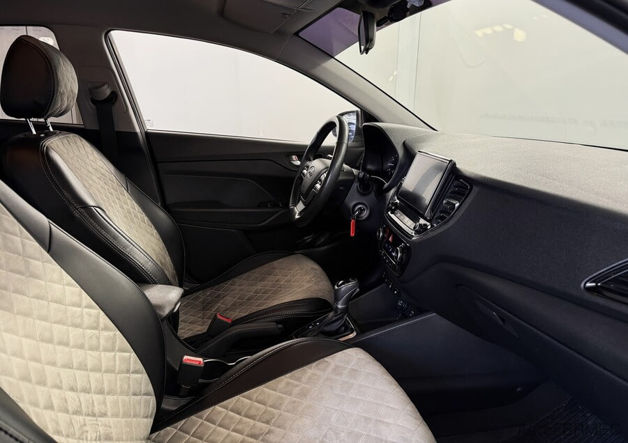 Фото HYUNDAI Solaris II Рестайлинг с пробегом | №11