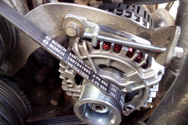 Замена генератора MITSUBISHI Outlander GT, №1