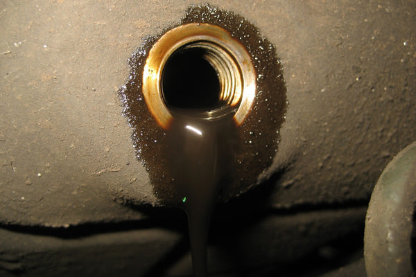 Замена масла в двигателе MITSUBISHI Pajero Sport, №2