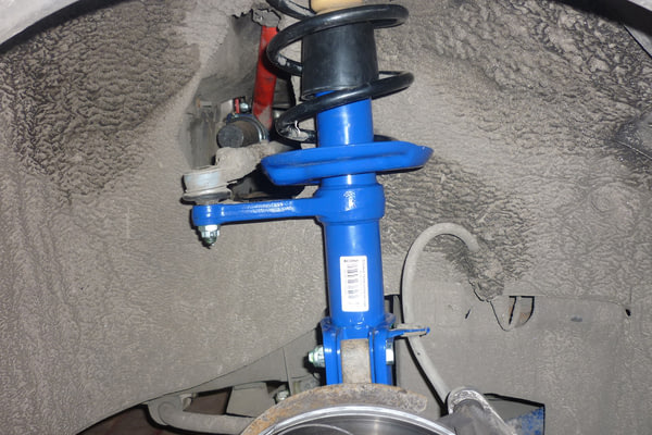 Замена передних амортизаторов MITSUBISHI Colt, №1