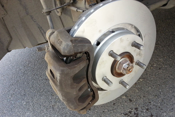 Замена передних тормозных дисков MITSUBISHI Pajero, №1