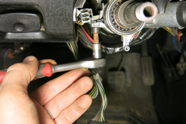 Замена рулевой колонки MITSUBISHI Lancer, №2