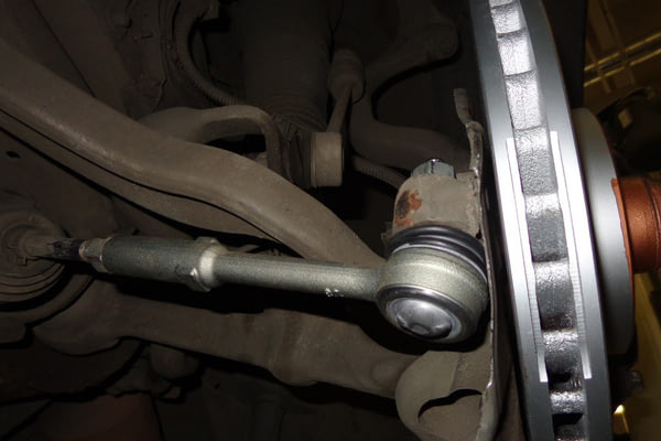 Замена рулевых наконечников MITSUBISHI Pajero, №1