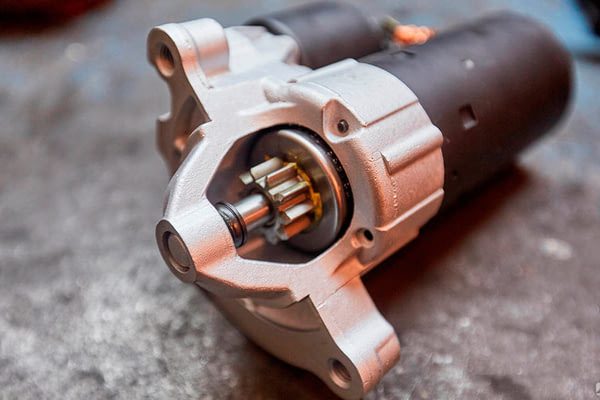 Замена стартера MITSUBISHI Pajero, №1