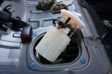 Замена топливного фильтра Рио, фото №2