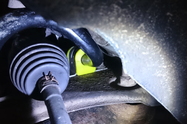 Замена втулки стабилизатора MITSUBISHI Pajero, №1