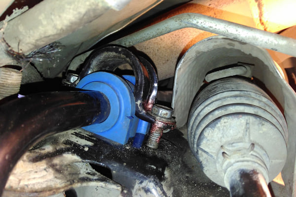 Замена втулки стабилизатора MITSUBISHI Pajero, №2