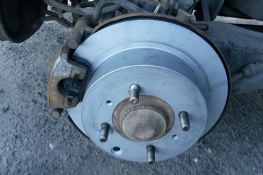 Замена задних тормозных колодок Эл200, фото №1